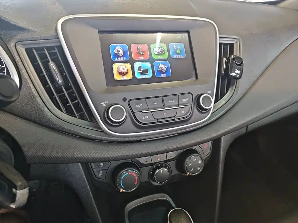 Chevrolet Cavalier — миниатюра 13