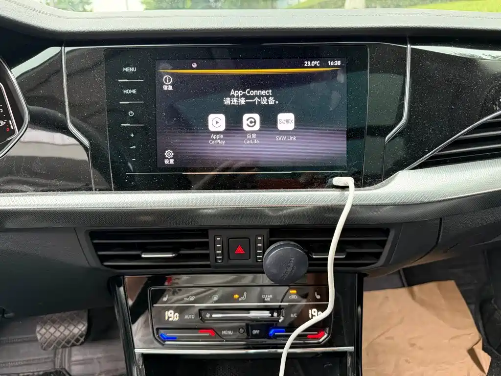 Volkswagen Passat — миниатюра 10