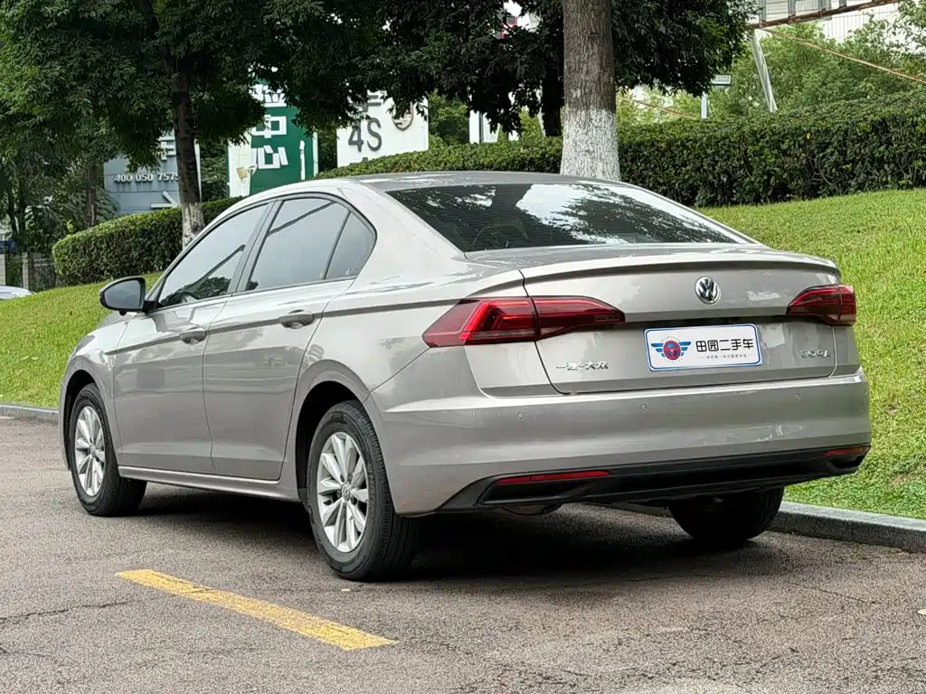 Volkswagen Bora — миниатюра 4