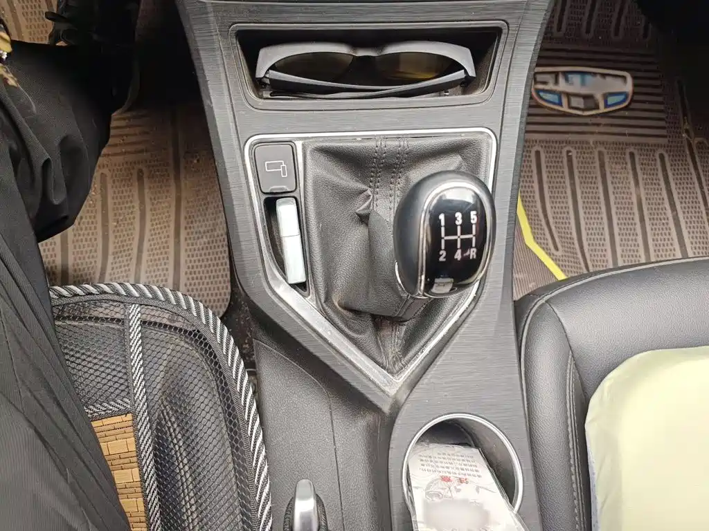 Geely Vision — миниатюра 7