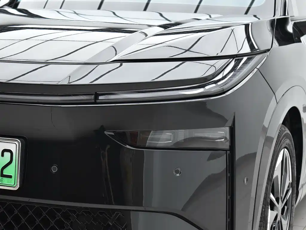Toyota bZ3X — миниатюра 7