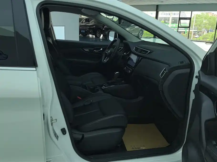 Nissan Qashqai 2022 2.0L CVT XV Smart