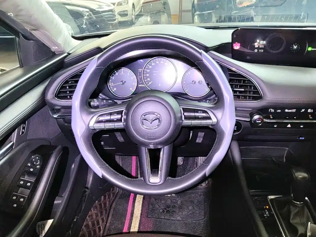 Mazda 3 Axela — миниатюра 11