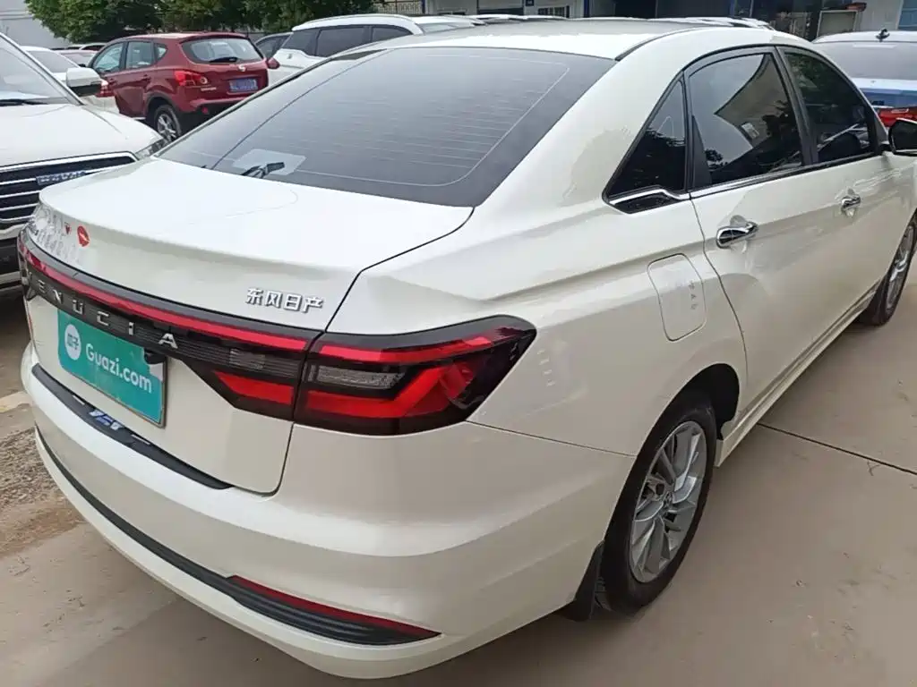 Venucia D60 — миниатюра 7