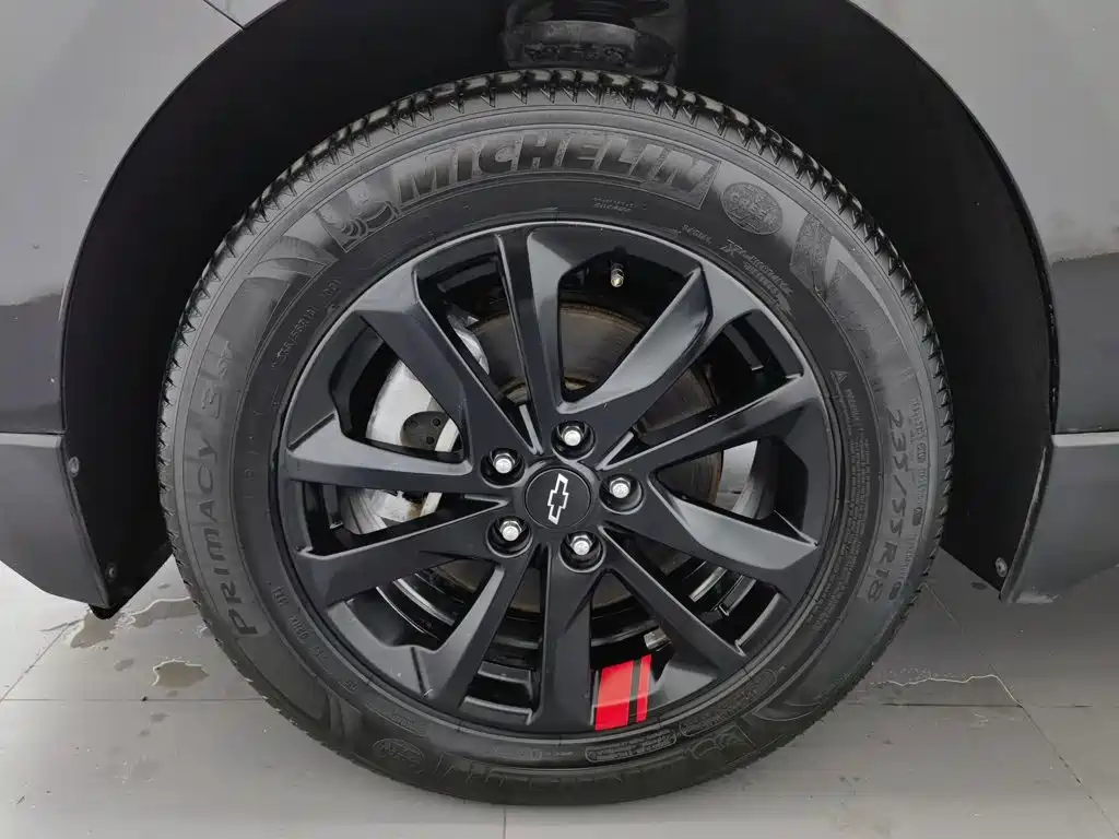 Chevrolet Equinox — миниатюра 17