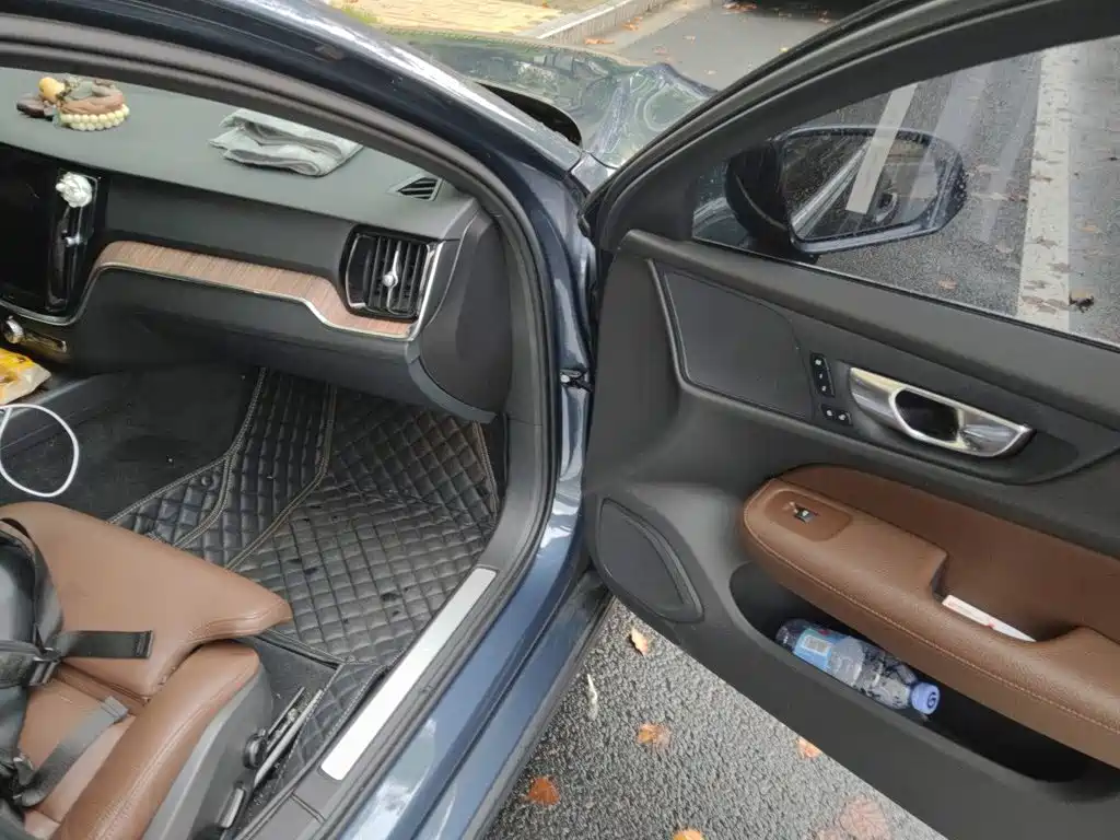 Volvo S60 — миниатюра 20