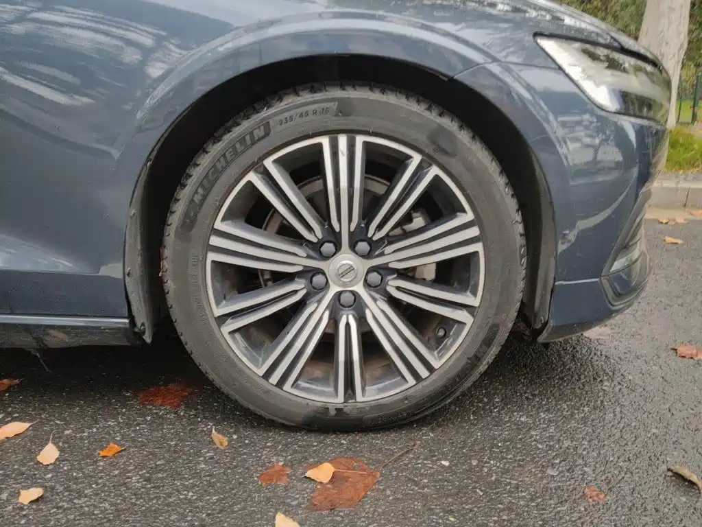Volvo S60 — миниатюра 25