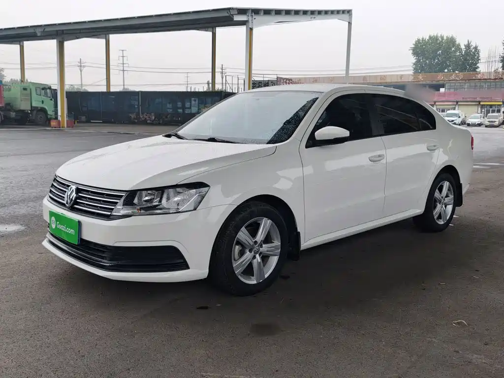Volkswagen Lavida — миниатюра 2