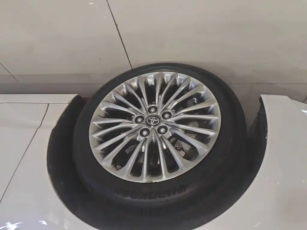 Toyota Avalon — миниатюра 23