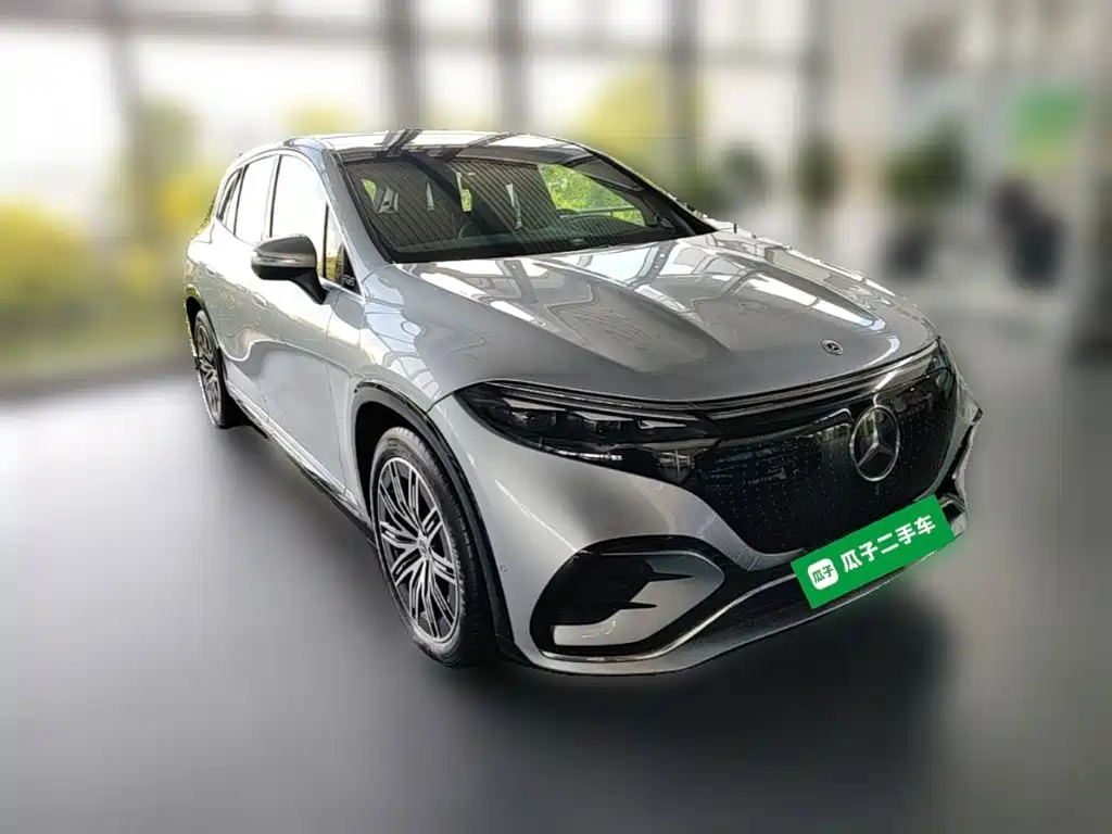 Mercedes-Benz EQS SUV — миниатюра 6