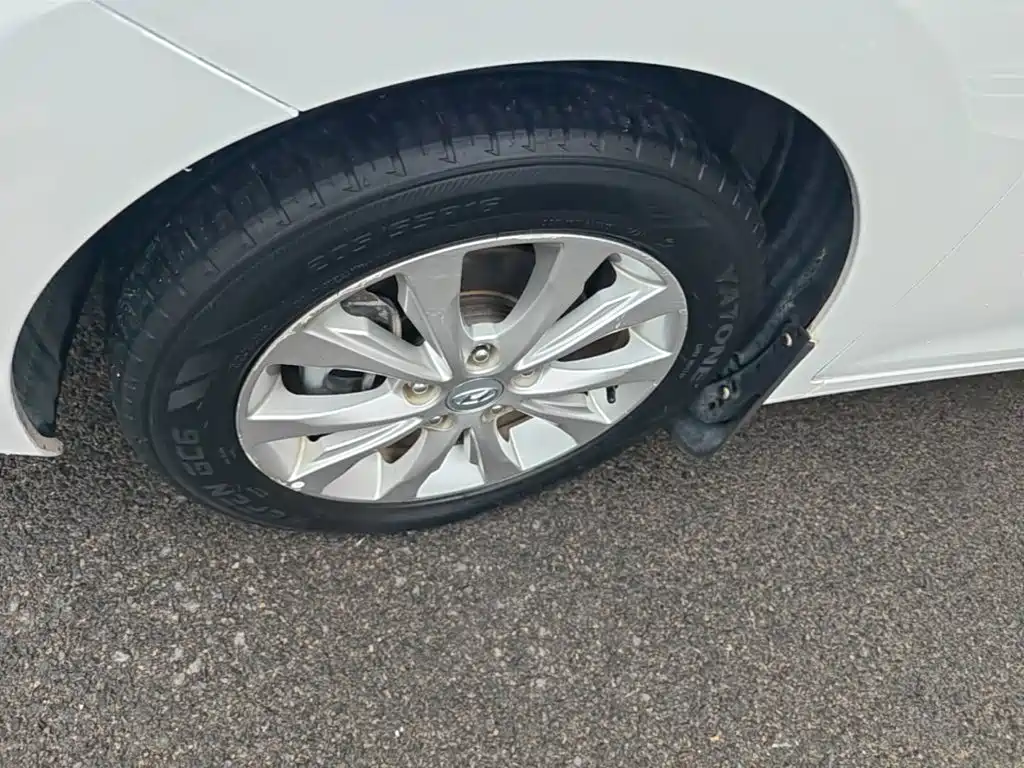 Hyundai Elantra Langdong — миниатюра 23