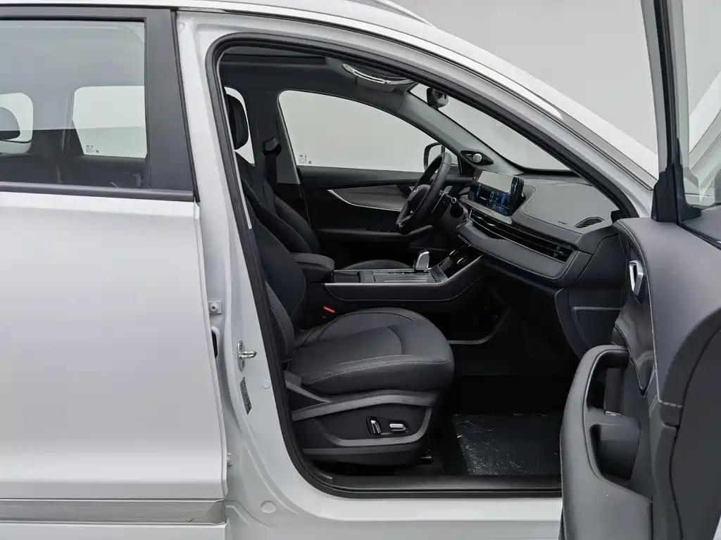 Chery Tiggo 8 — миниатюра 23