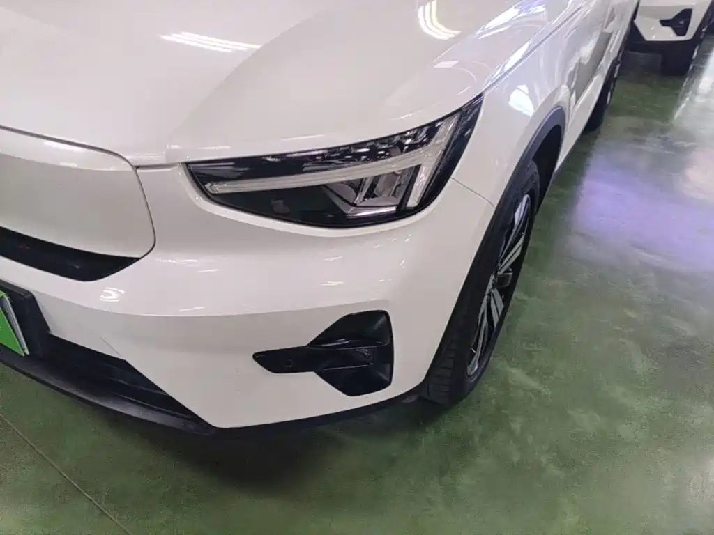 Volvo XC40 NEV — миниатюра 24