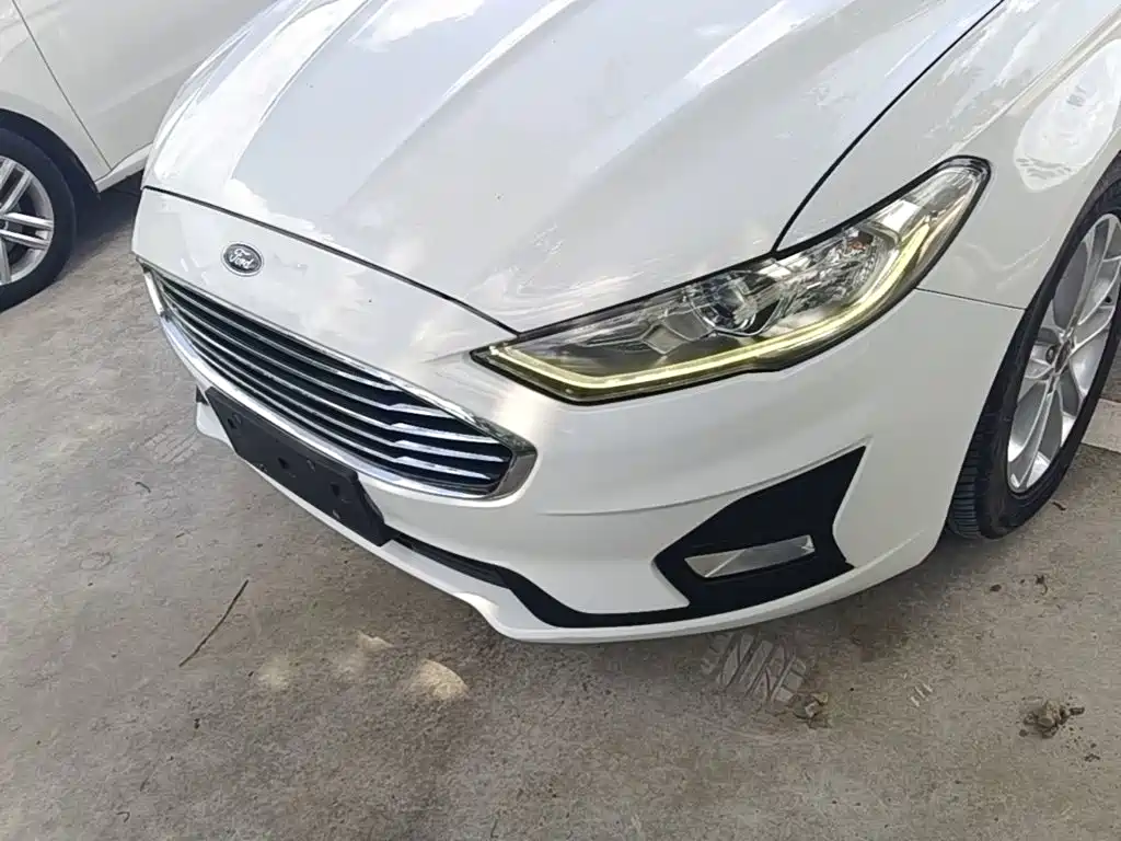 Ford Mondeo — миниатюра 24