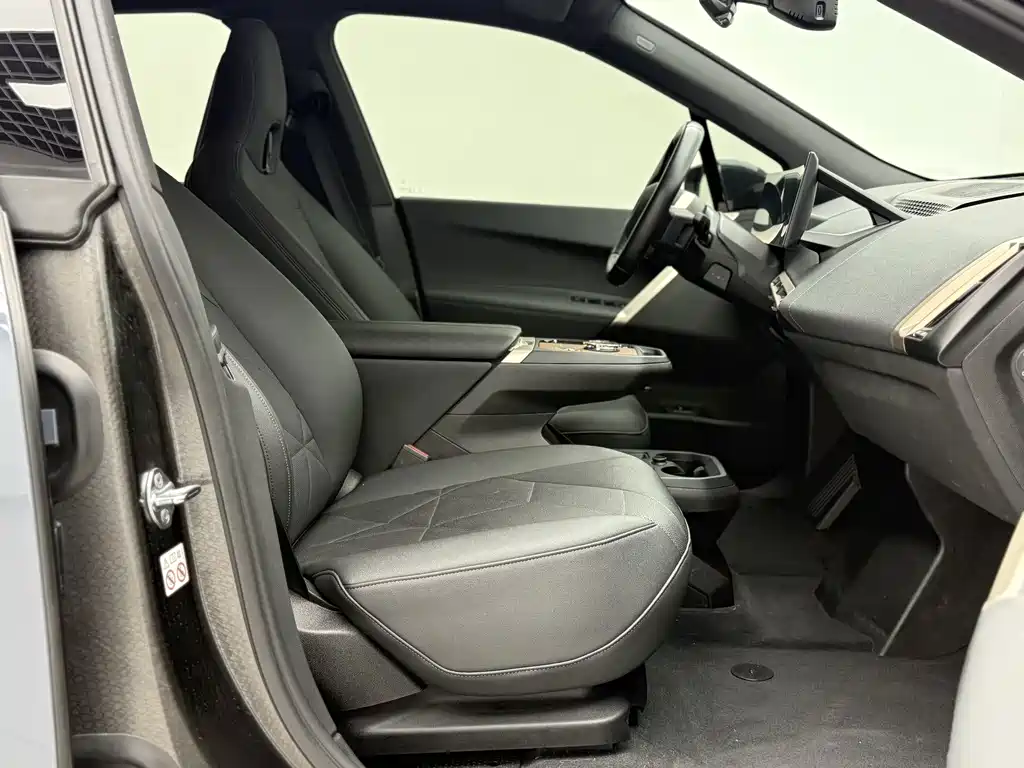 BMW iX — миниатюра 19