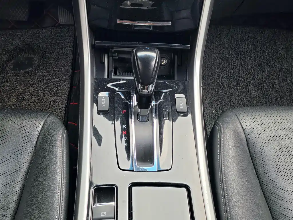 Honda Accord — миниатюра 10