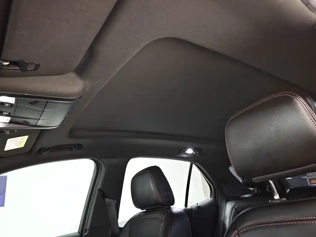 Chevrolet Equinox — миниатюра 14