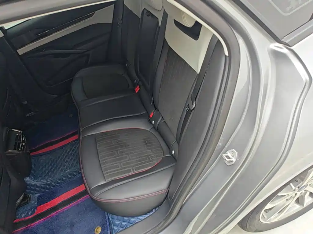 Ford Mondeo — миниатюра 17