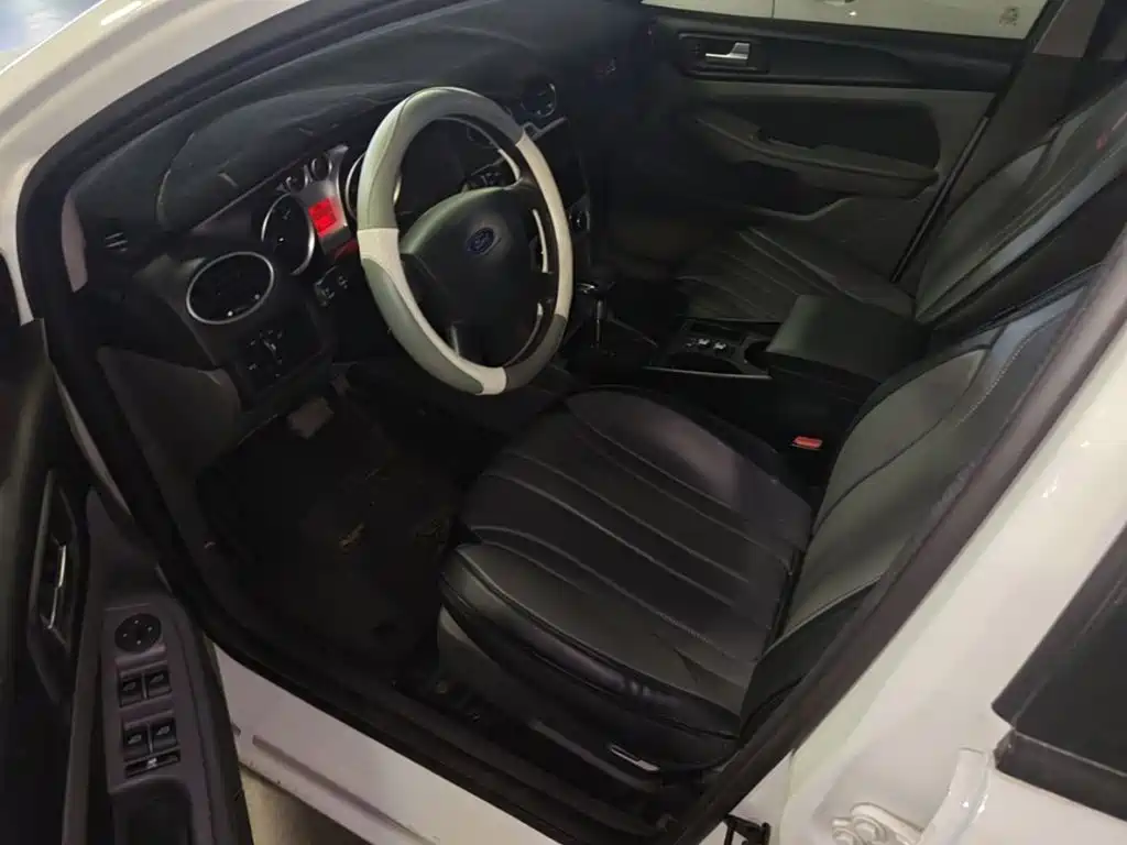 Ford Focus — миниатюра 16