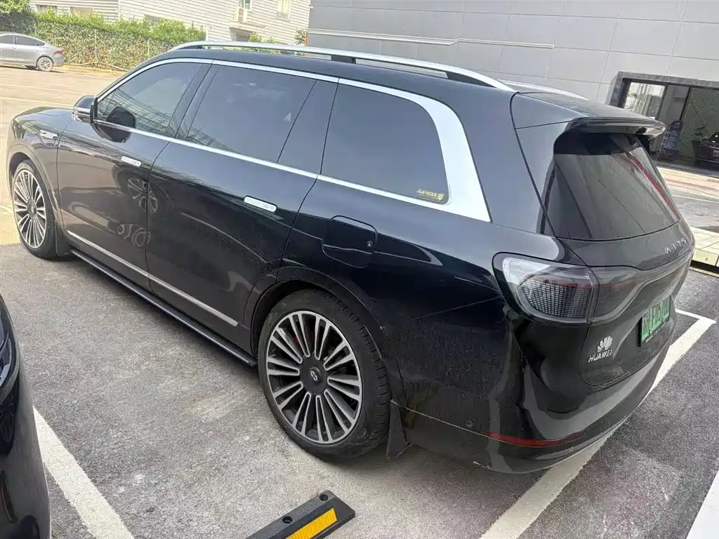 Aito M9 2024 Ultra 42kWh 6 мест