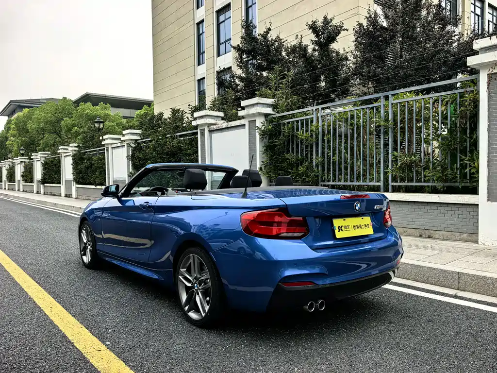 BMW 2 SERIES