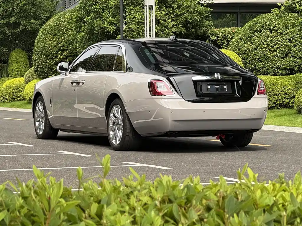 Rolls-Royce Ghost 6.7T Long Wheelbase Edition, фото 10