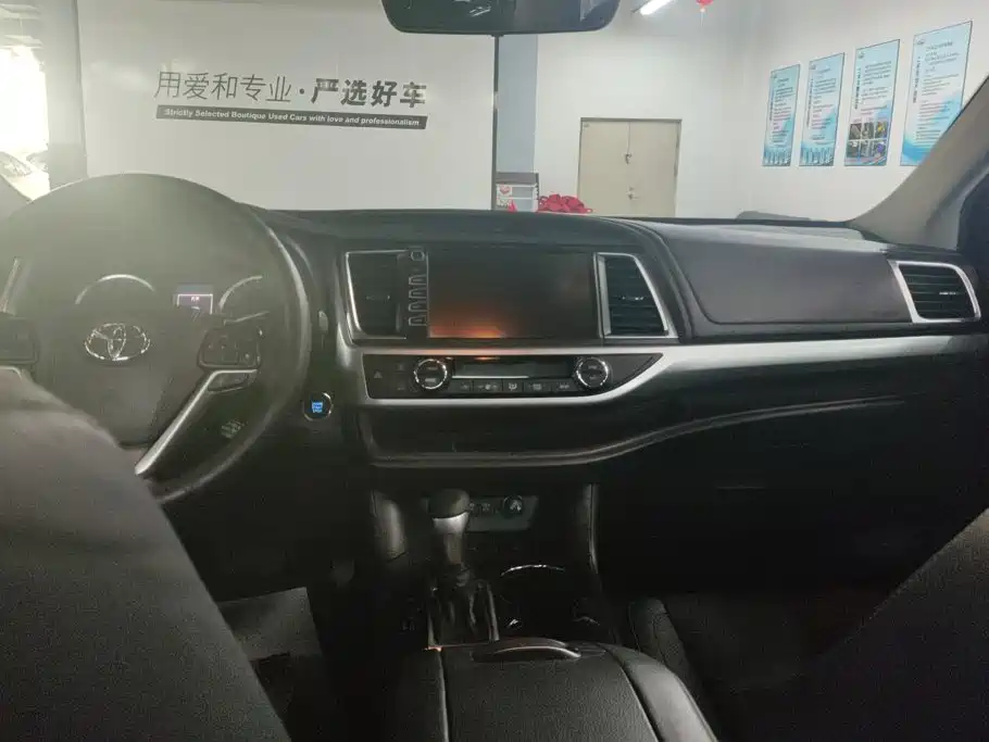 Toyota Highlander — миниатюра 13