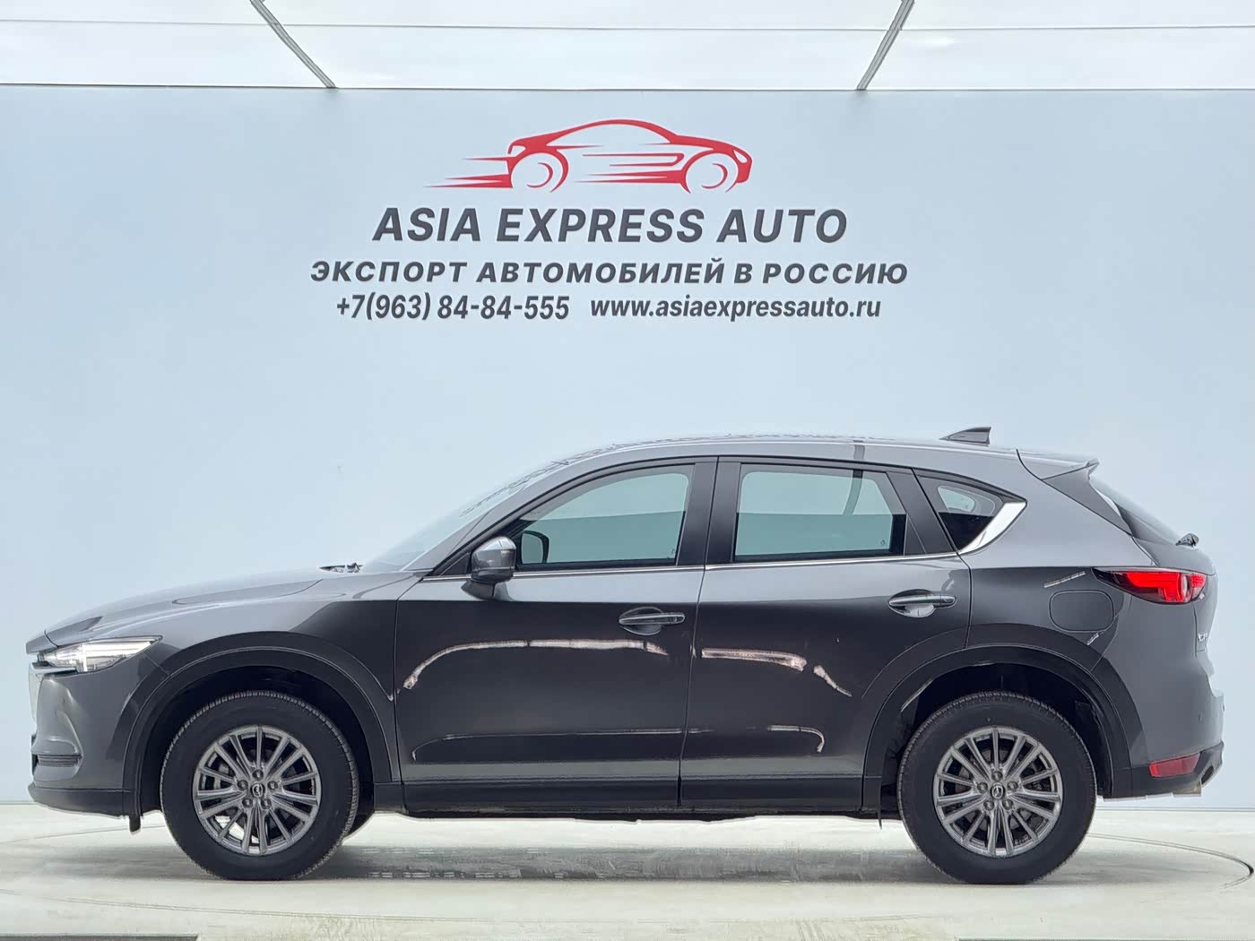 Mazda CX-5 2.0 л 2022 г. Серебристо-серый, пробег 26000 км