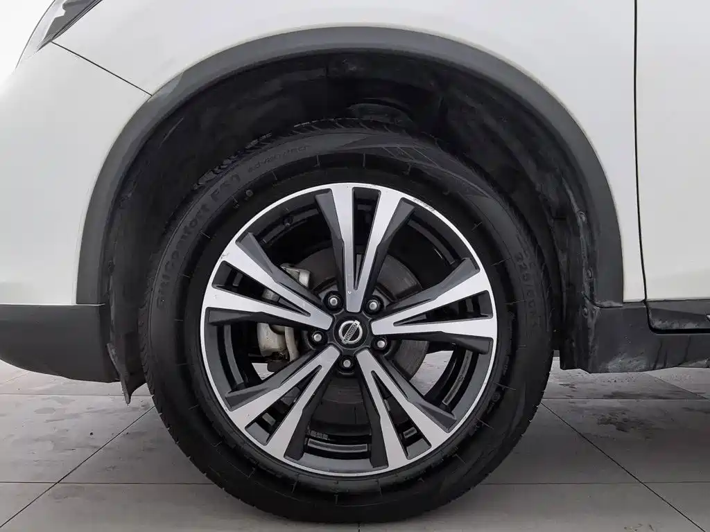 Nissan X-Trail — миниатюра 17