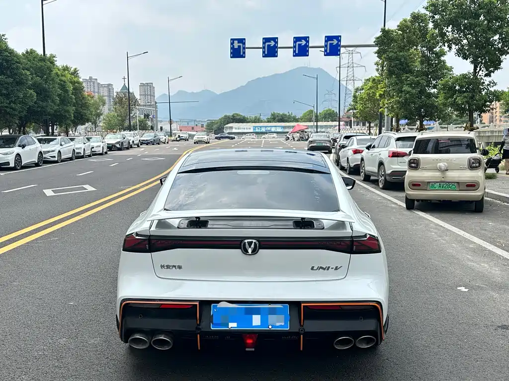 Changan UNI-V — миниатюра 17