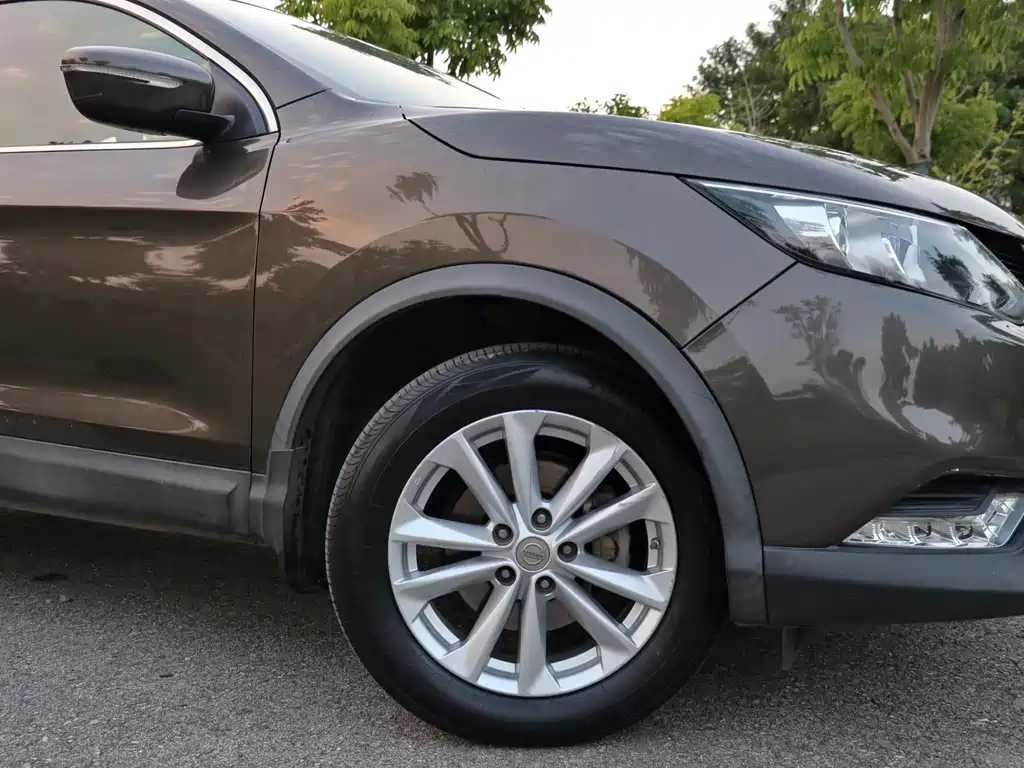 Nissan Qashqai — миниатюра 21