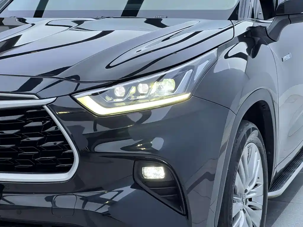 Toyota Highlander — миниатюра 6