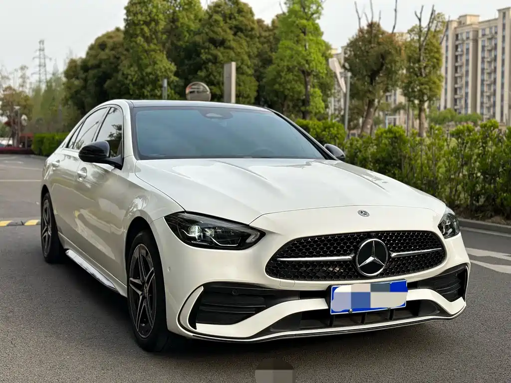 Mercedes-Benz C-Class — миниатюра 3