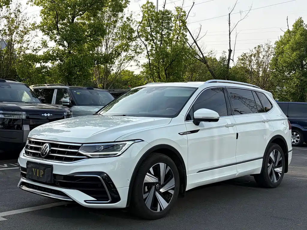 Volkswagen Tiguan L 2023 330TSI Auto 2WD R-Line Premium Edition