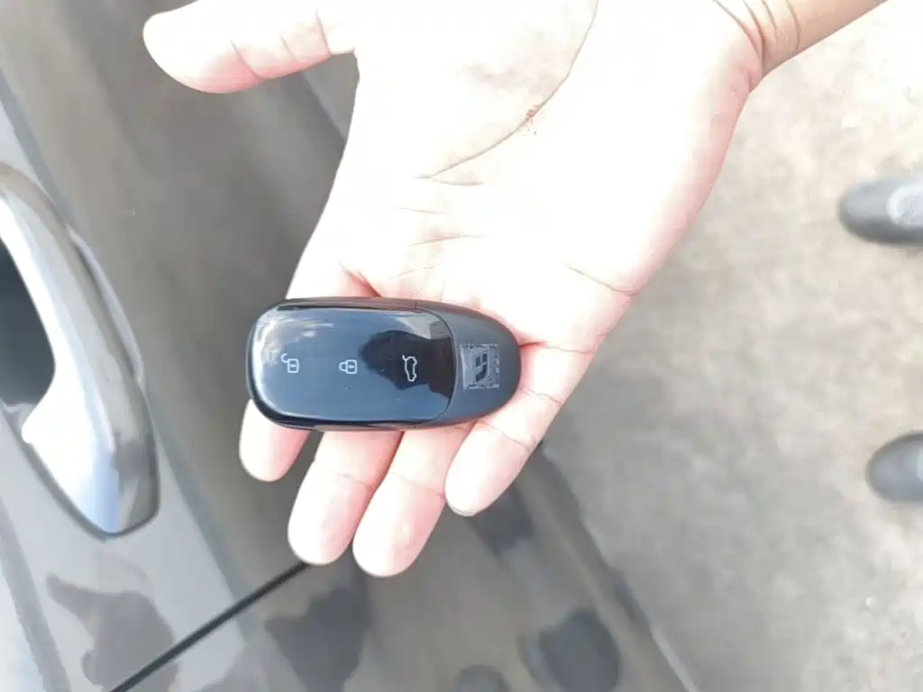 Li Auto Li ONE — миниатюра 10