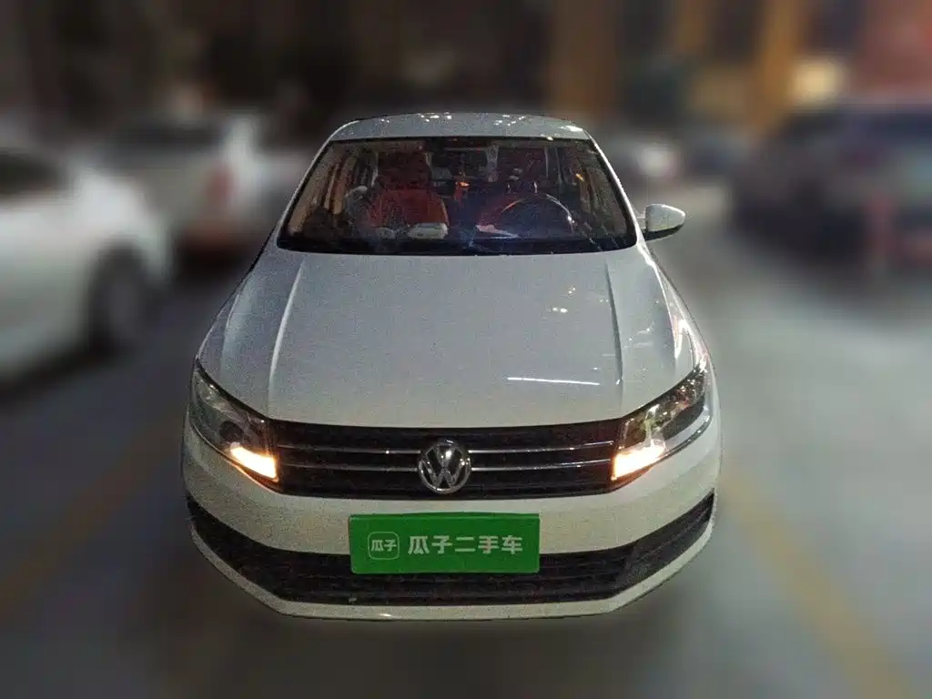 Volkswagen Santana — миниатюра 2