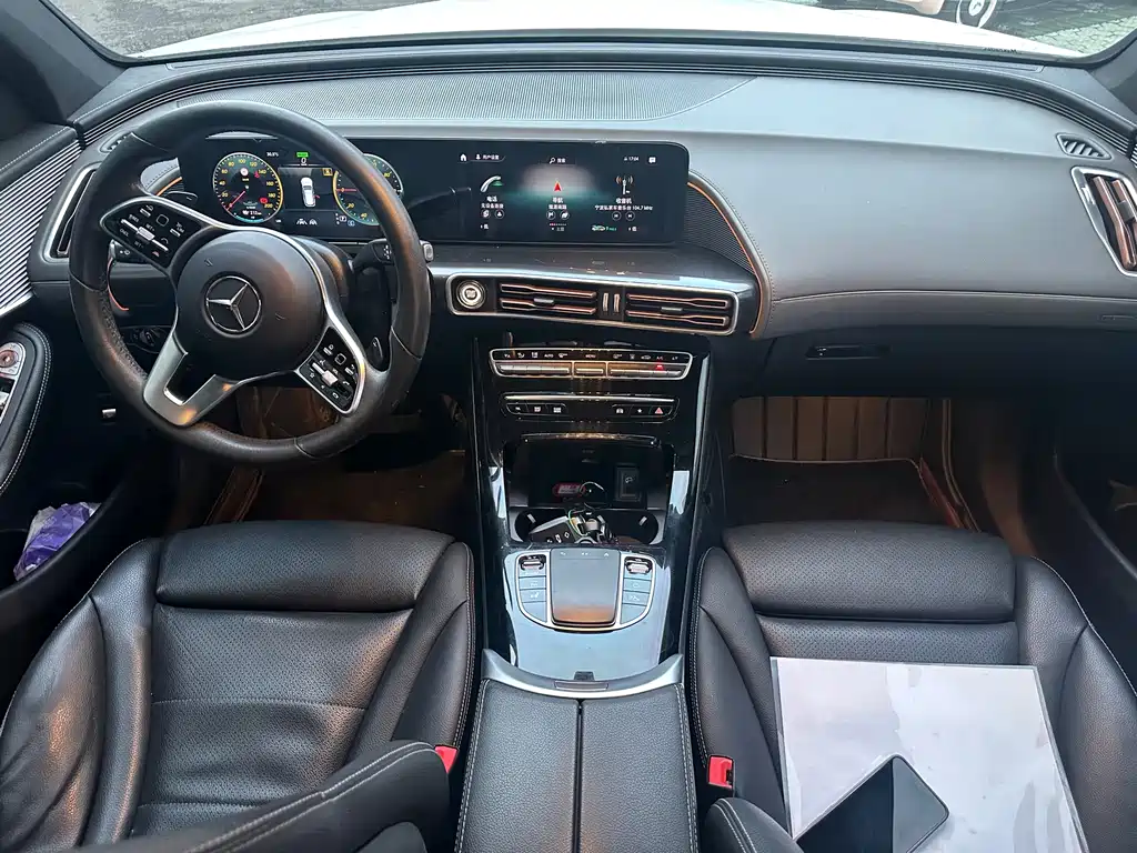 Mercedes-Benz EQC — миниатюра 7
