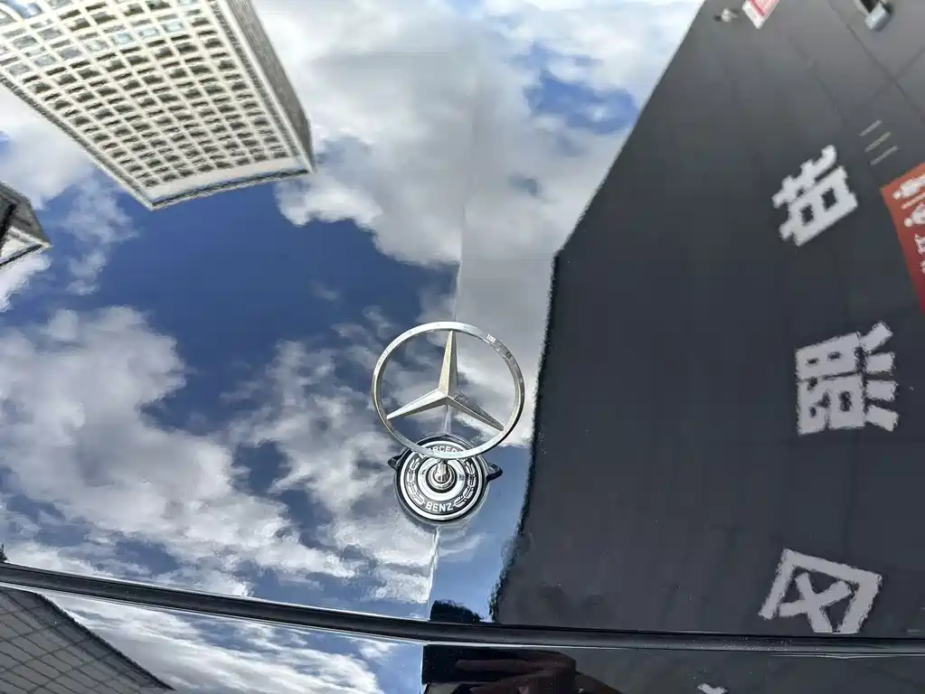 Mercedes-Benz E-Class — миниатюра 25