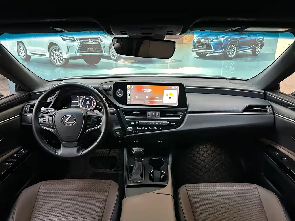 Lexus ES — миниатюра 17