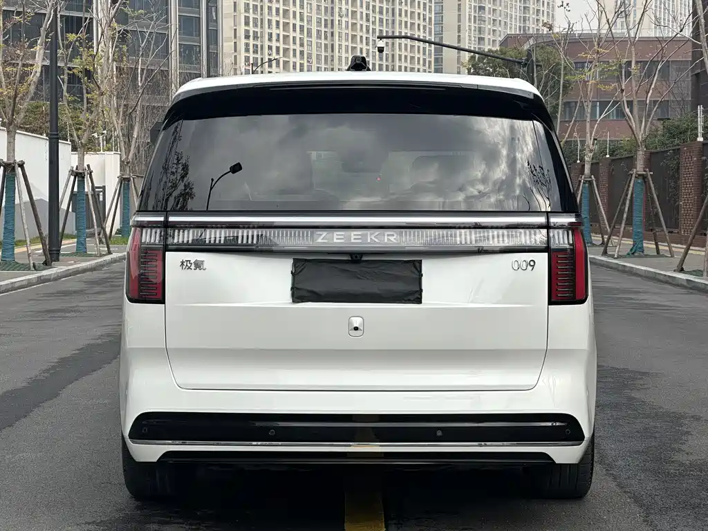 ZEEKR EXTREME KRYPTON 009
