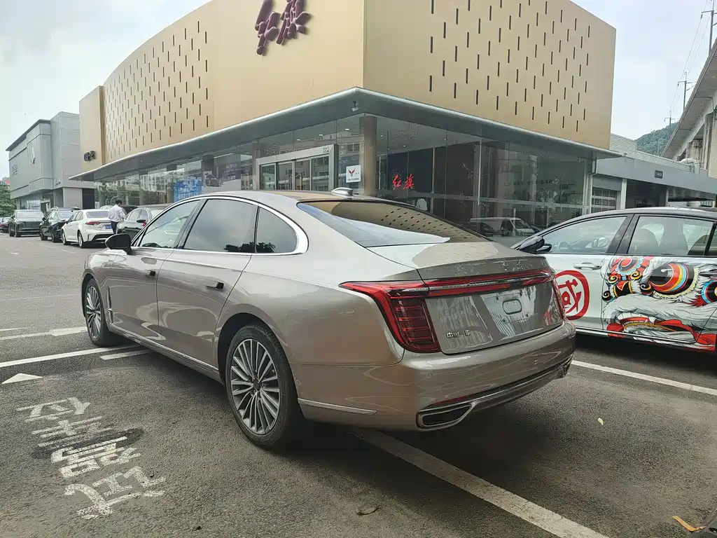 Hongqi H9 2020 2.0T