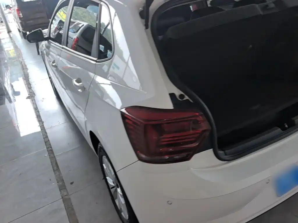 Volkswagen Polo — миниатюра 5