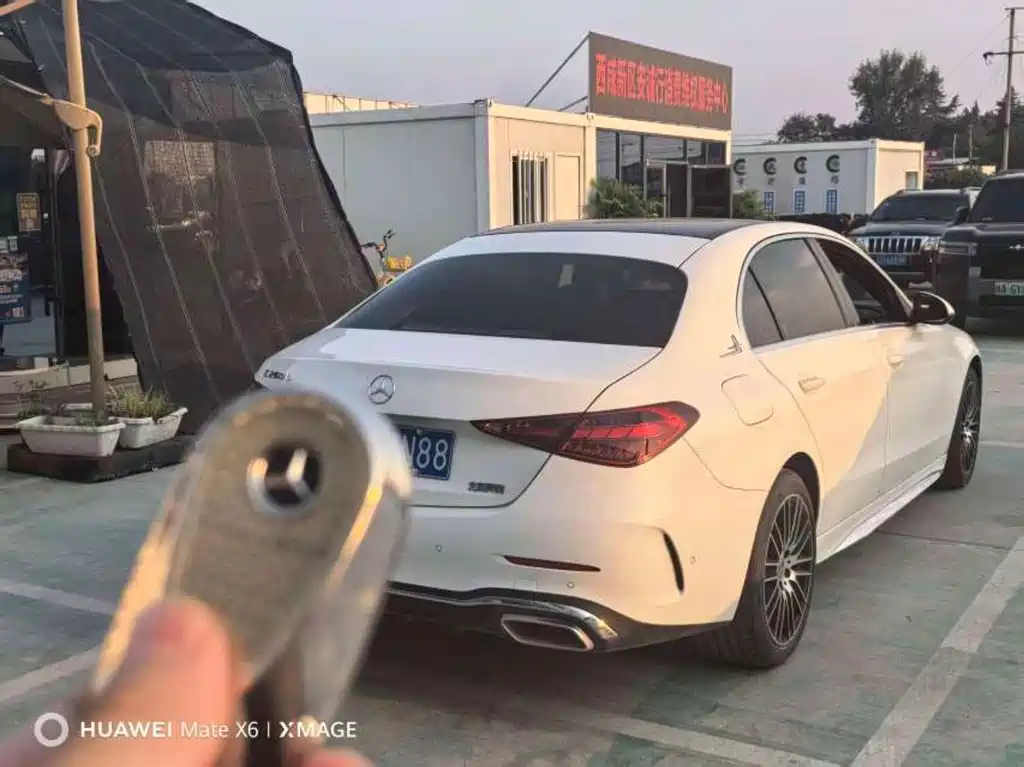 Mercedes-Benz C-Class — миниатюра 5