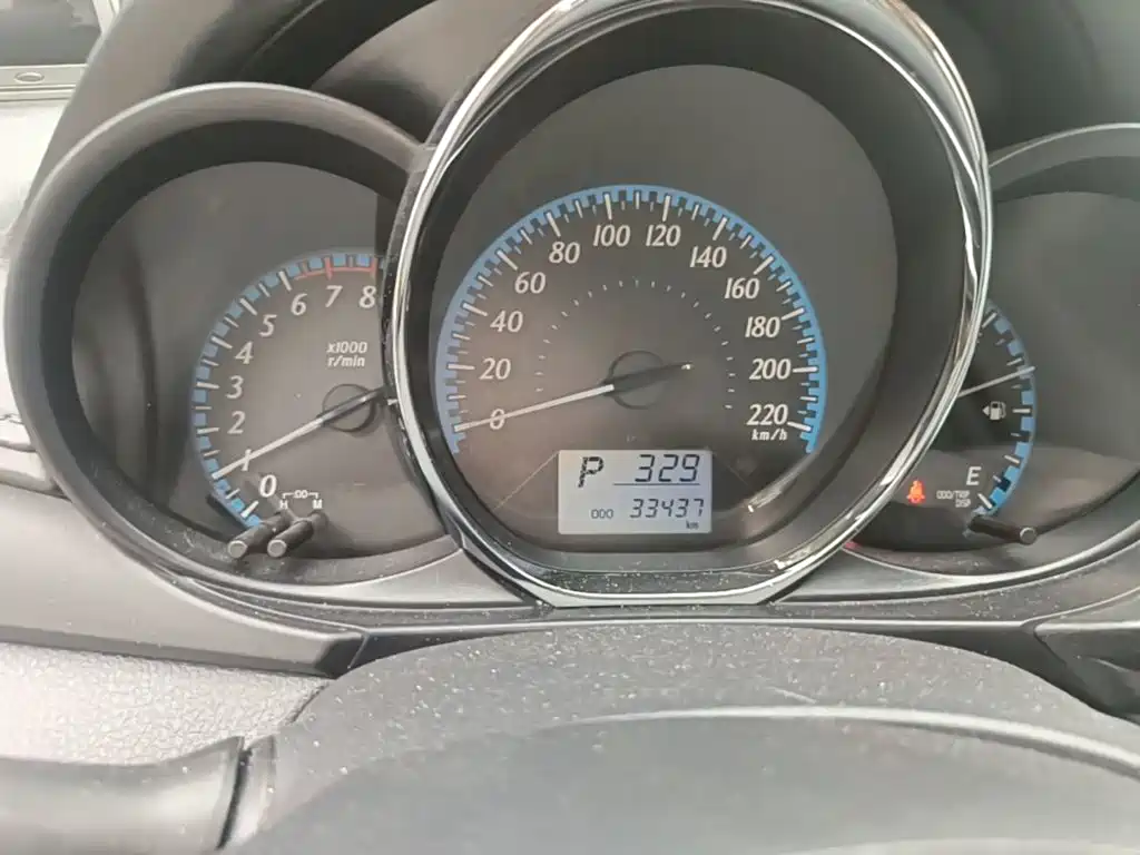 Toyota Yaris L — миниатюра 12