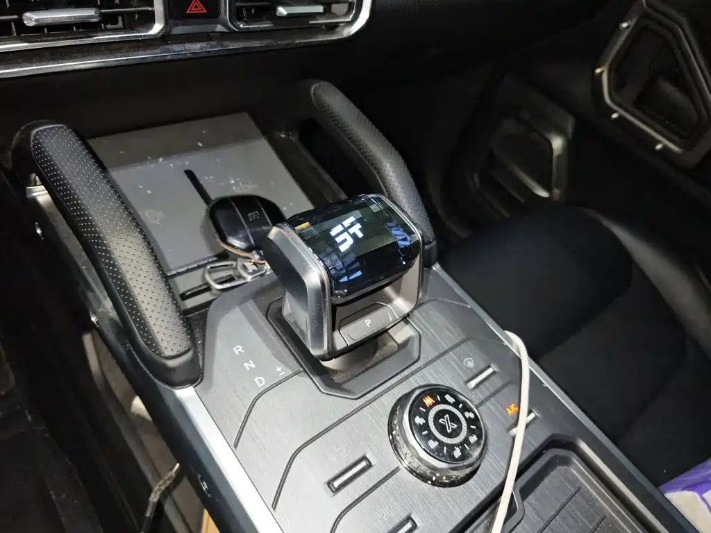 Jetour Traveller — миниатюра 10