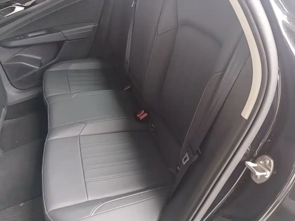 Volkswagen Passat — миниатюра 17