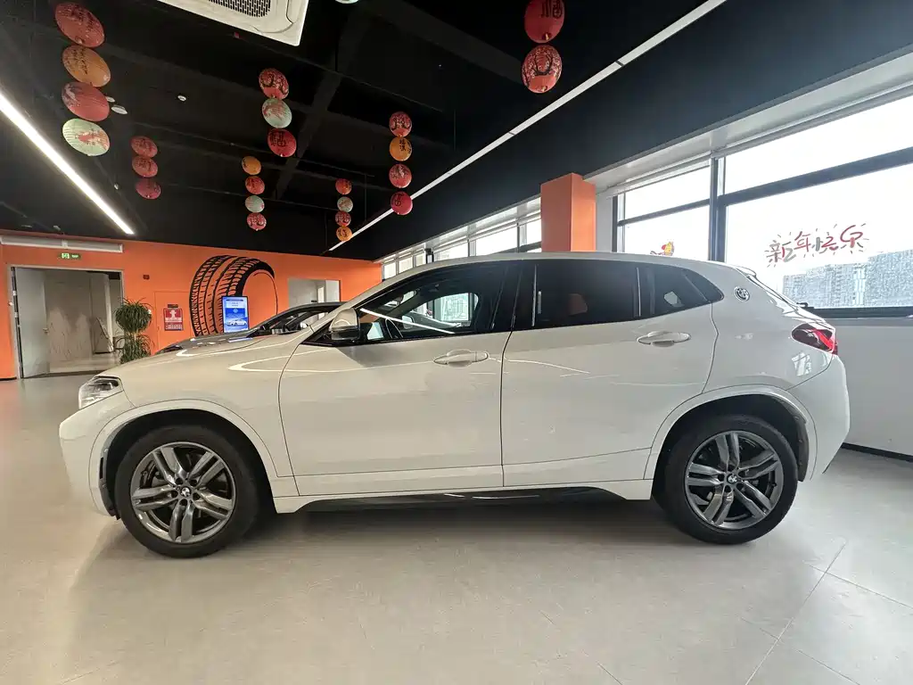 BMW X2 2021 sDrive25i Lead M