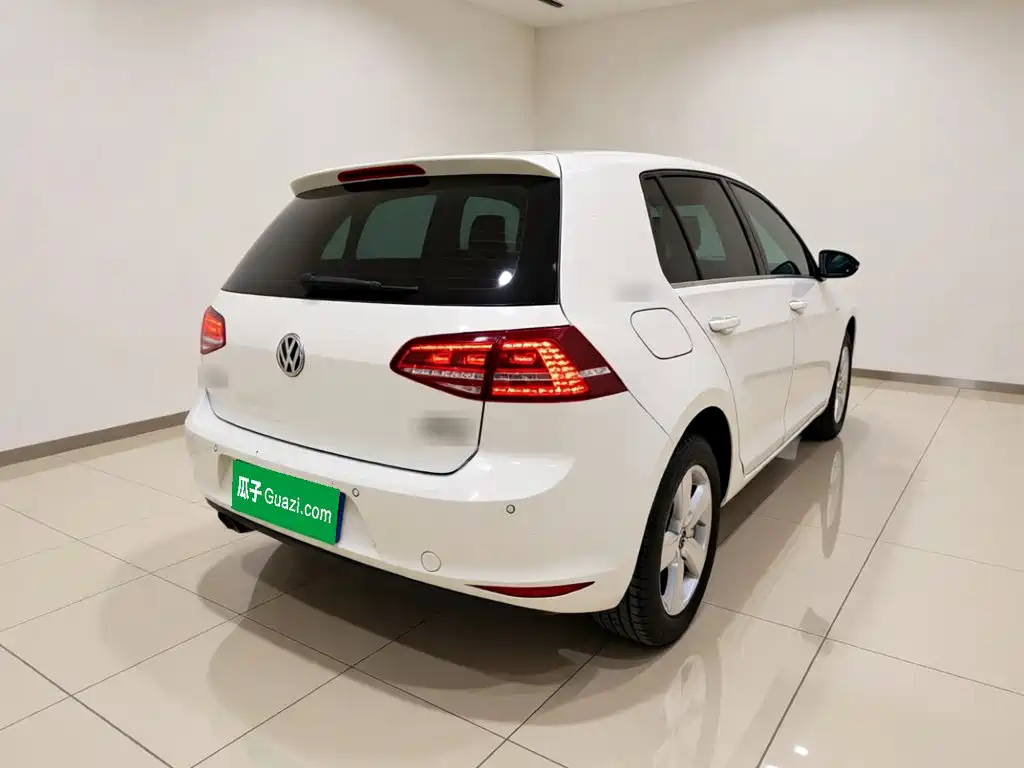 Volkswagen Golf — миниатюра 6