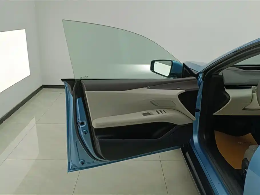 Changan Deepal DARK BLUE L07