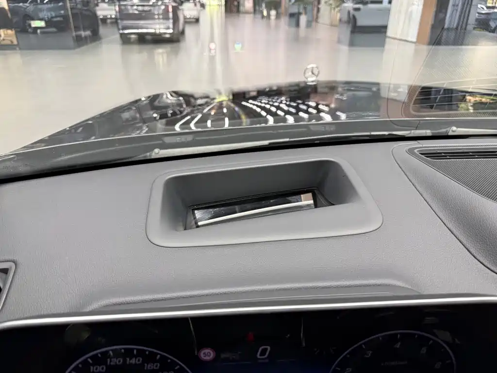 Mercedes-Benz S-Class — миниатюра 9